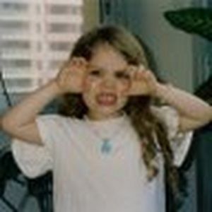 Meet your Posher, Camila